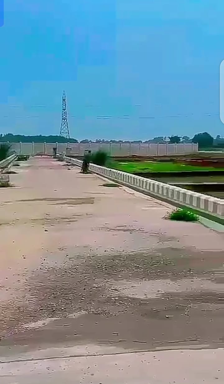 Plots In Daroga Khera