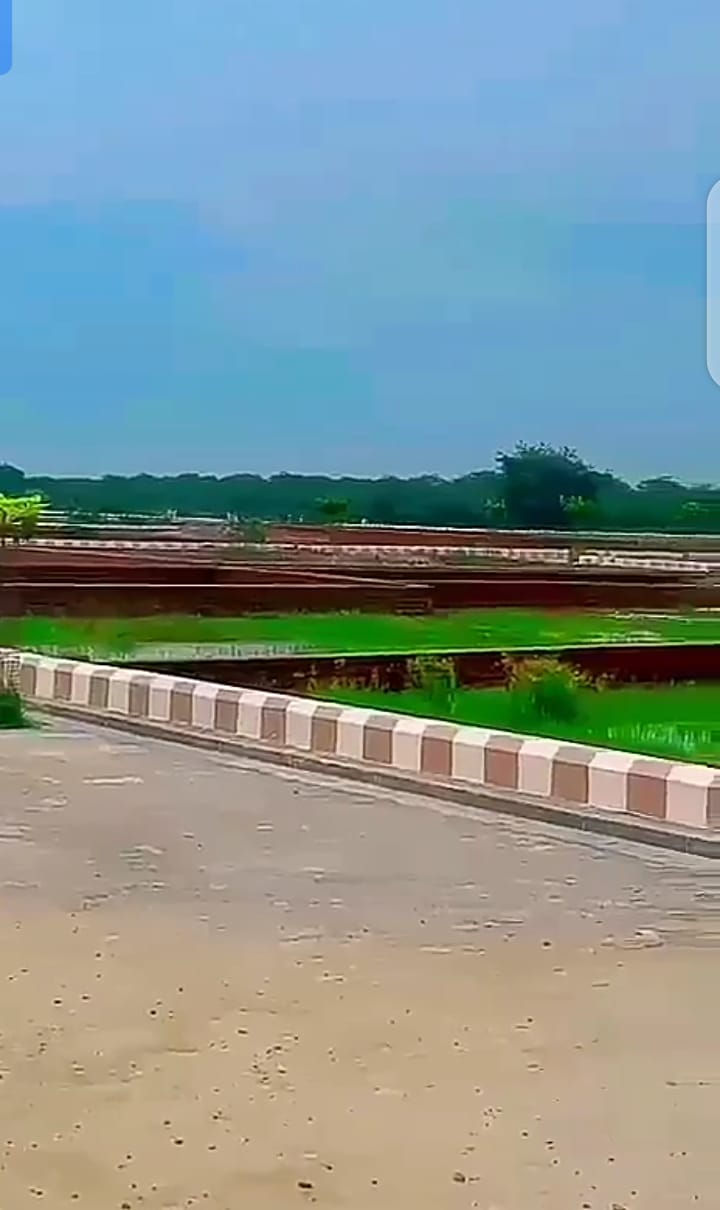 Plots In Daroga Khera