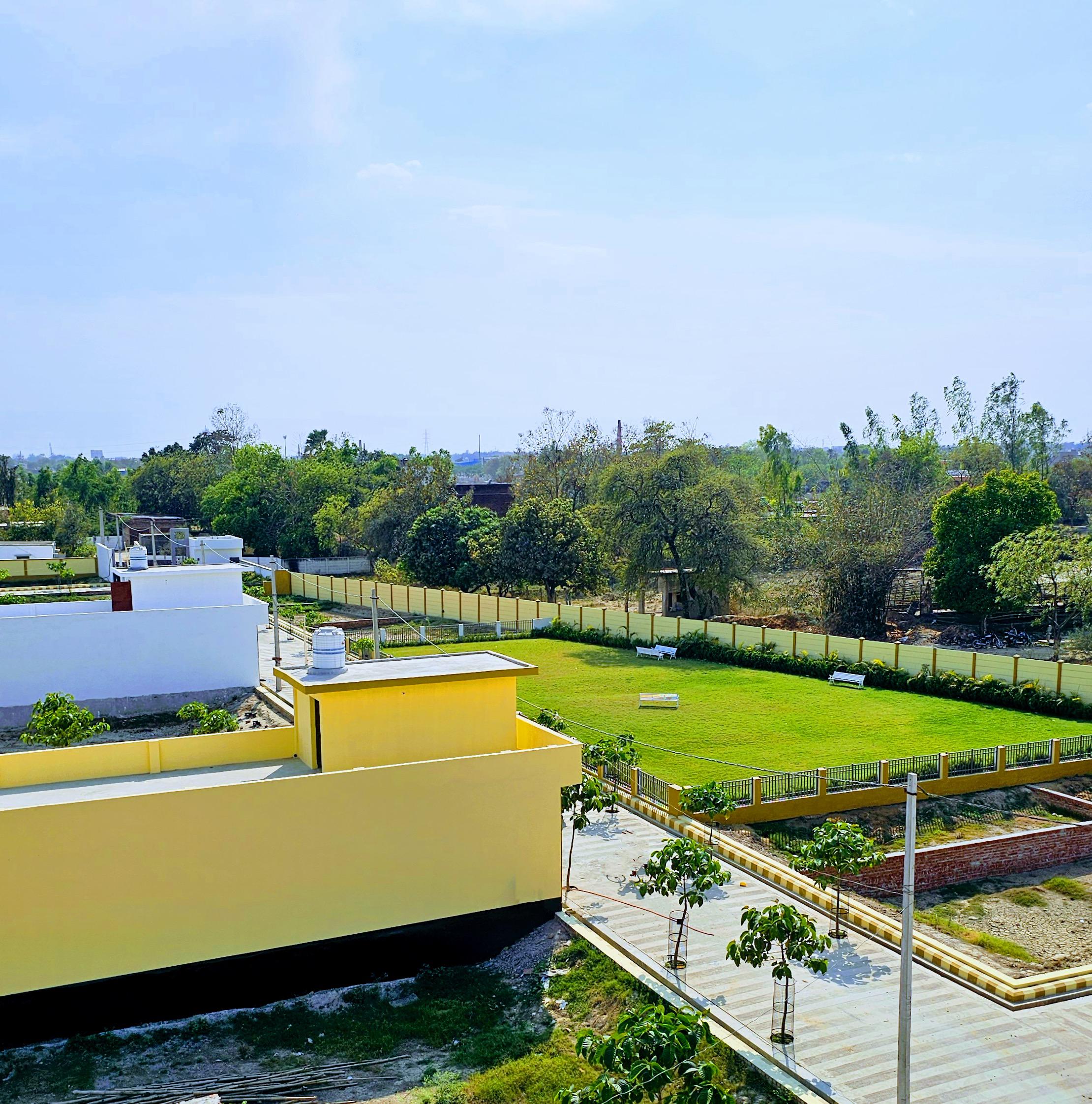 Plots Near Banthra Market