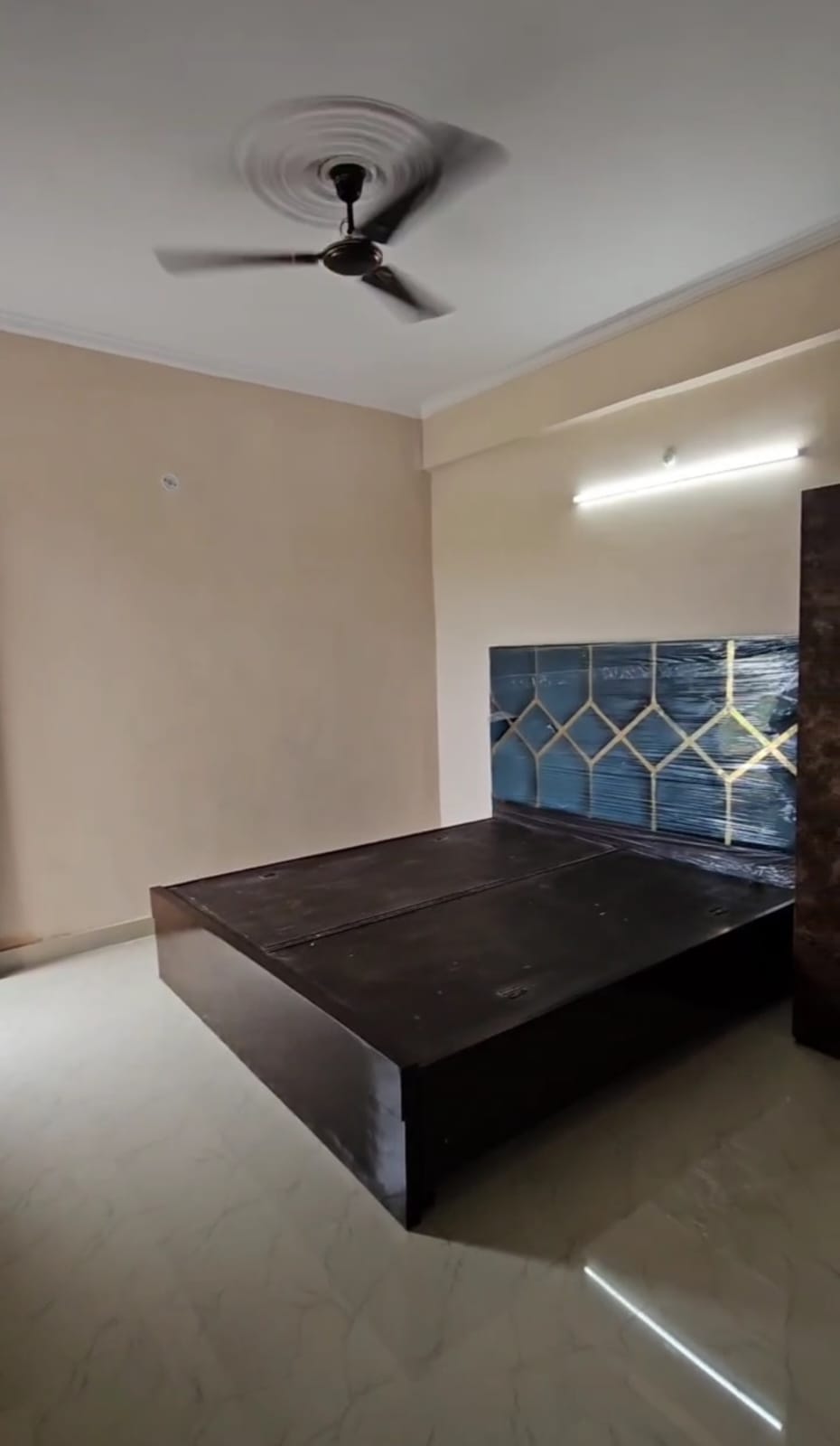 Flat For Sale At Deva Road
