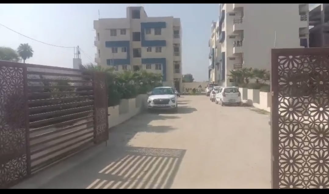 Flat For Sale At Deva Road