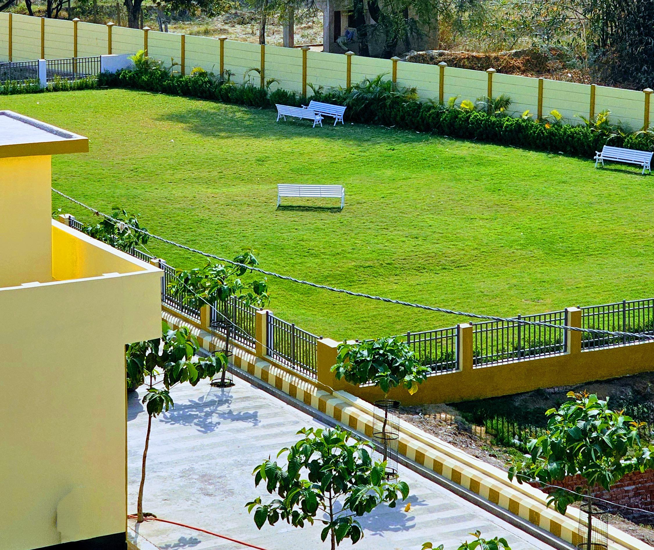 Plots Near Banthra Market